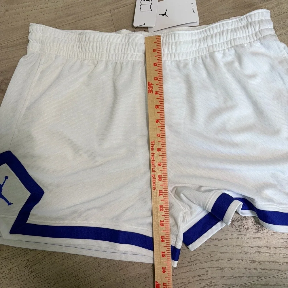 Jordan Jump Man Nike  Women's Standard Fit White 4